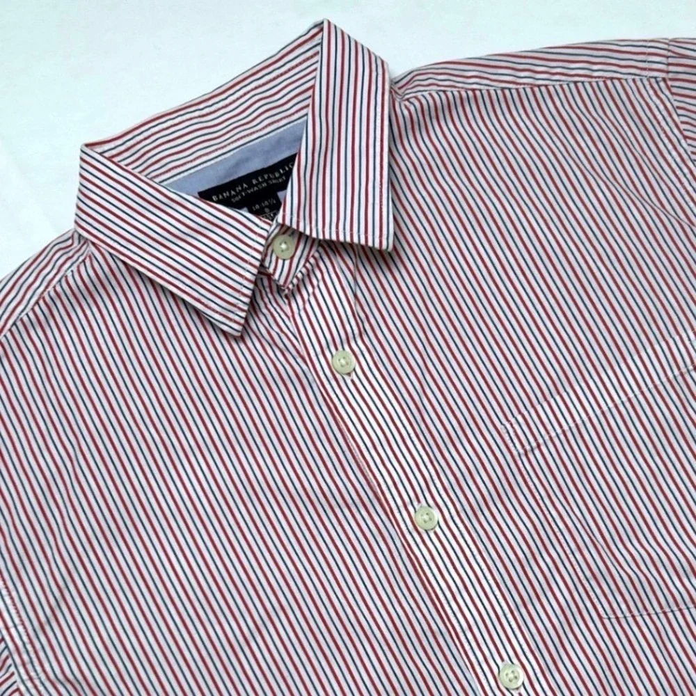 Banana Republic Mens Striped Soft-Wash Button Down Shirt Size S Red White Blue